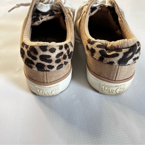 Very G Cheetah Print Sneakers Women's Size 9 EUC - Picture 6 of 7